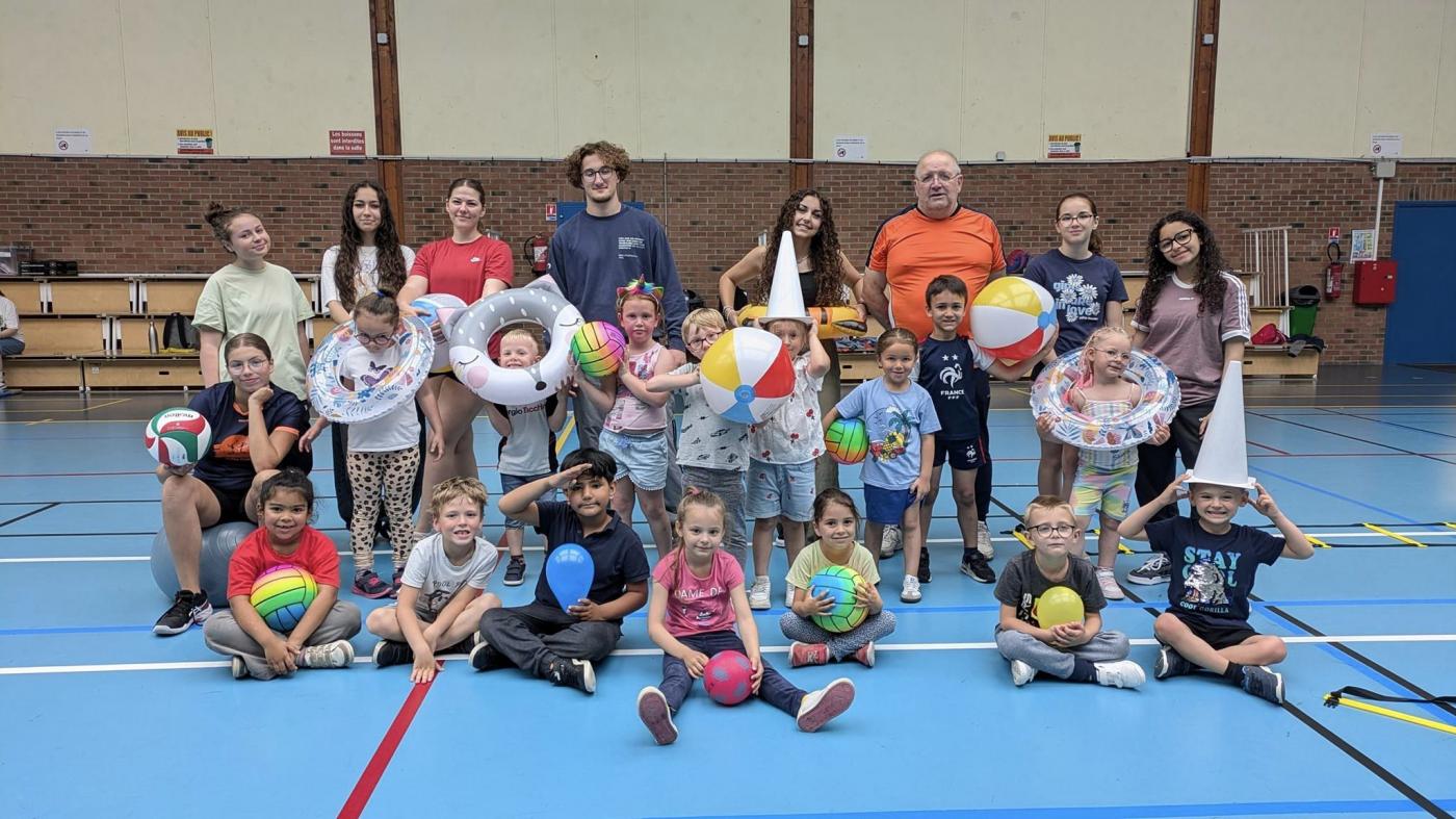 🎉 Matinée Baby Volley avec les 5-6 ans du Centre Aéré de Petite-Forêt !